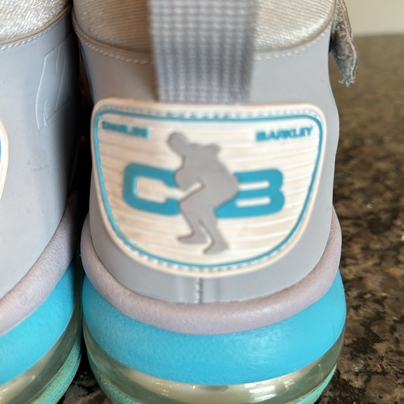 Nike Air Force max CB2 Hyperfuse Barkley 34 Athletic Sneakers EUC 10.5 - Picture 4 of 13